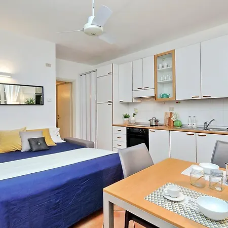 Hintown Movida Rising Milan